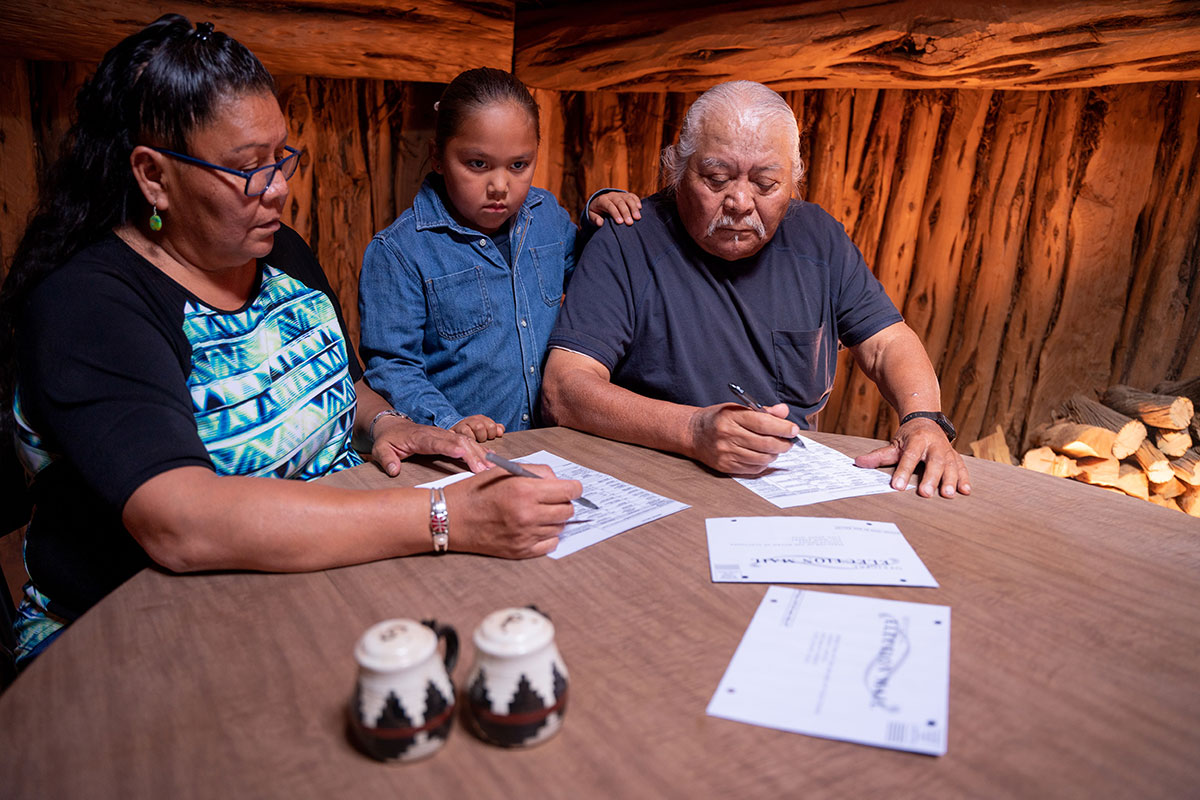 A dineh family recieving consultation on Childcare